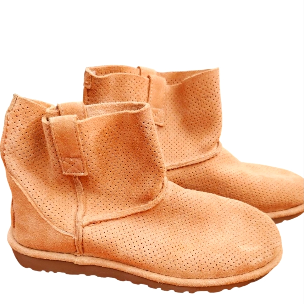 UGG Size 8 Leather Women's Tan Booties